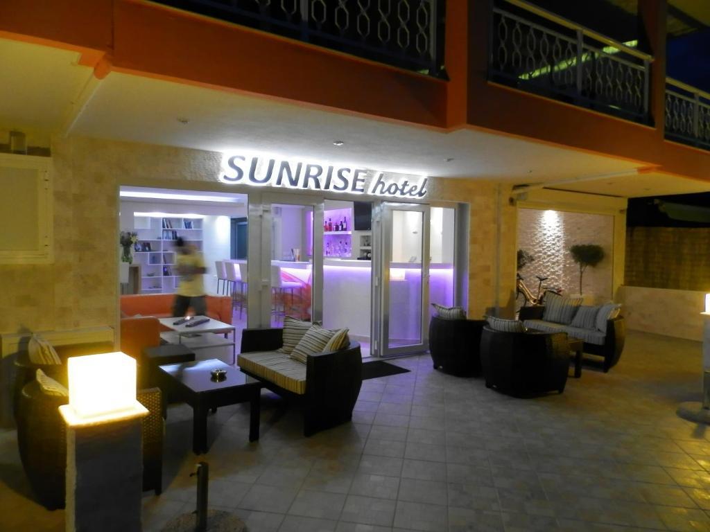 Sunrise Hotel Sarti Luaran gambar