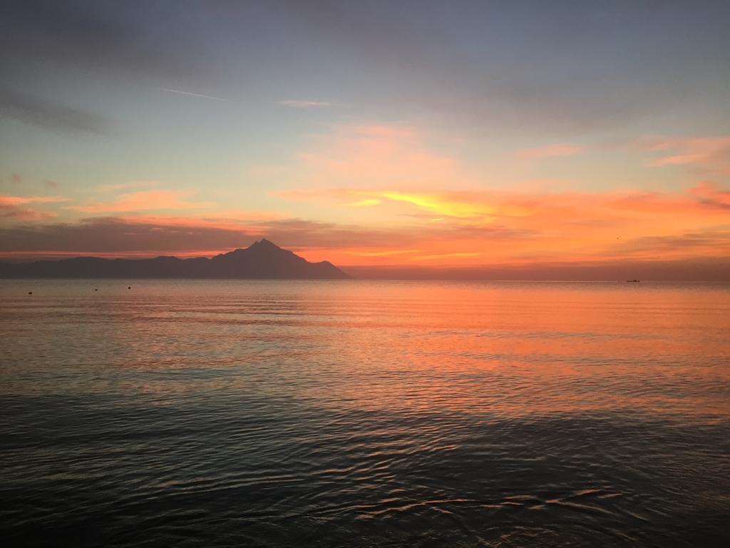 Sunrise Hotel Sarti Luaran gambar